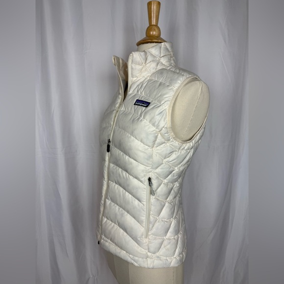 New Patagonia Women's Cream Down Vest XS - Picture 8 of 8